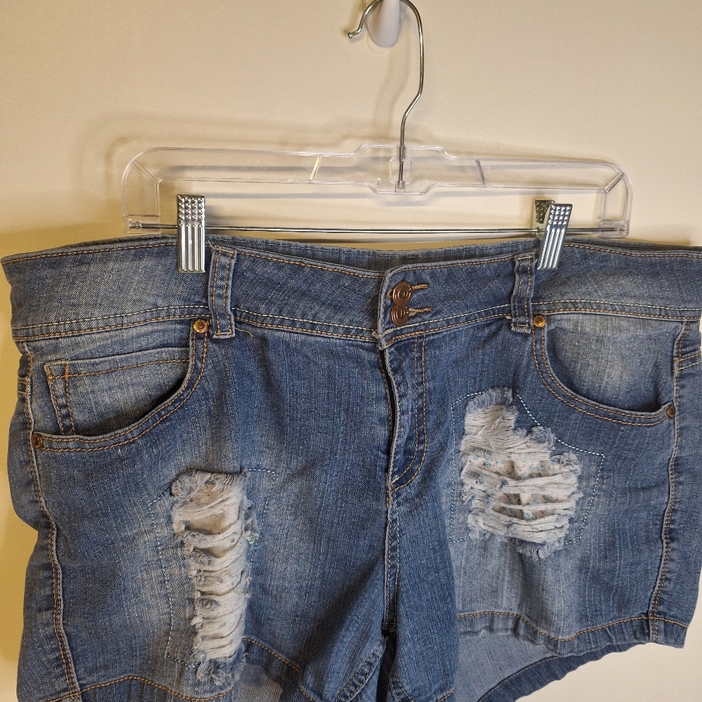 LLTraalove High Waist Distressed Denim Shorts Size 16
